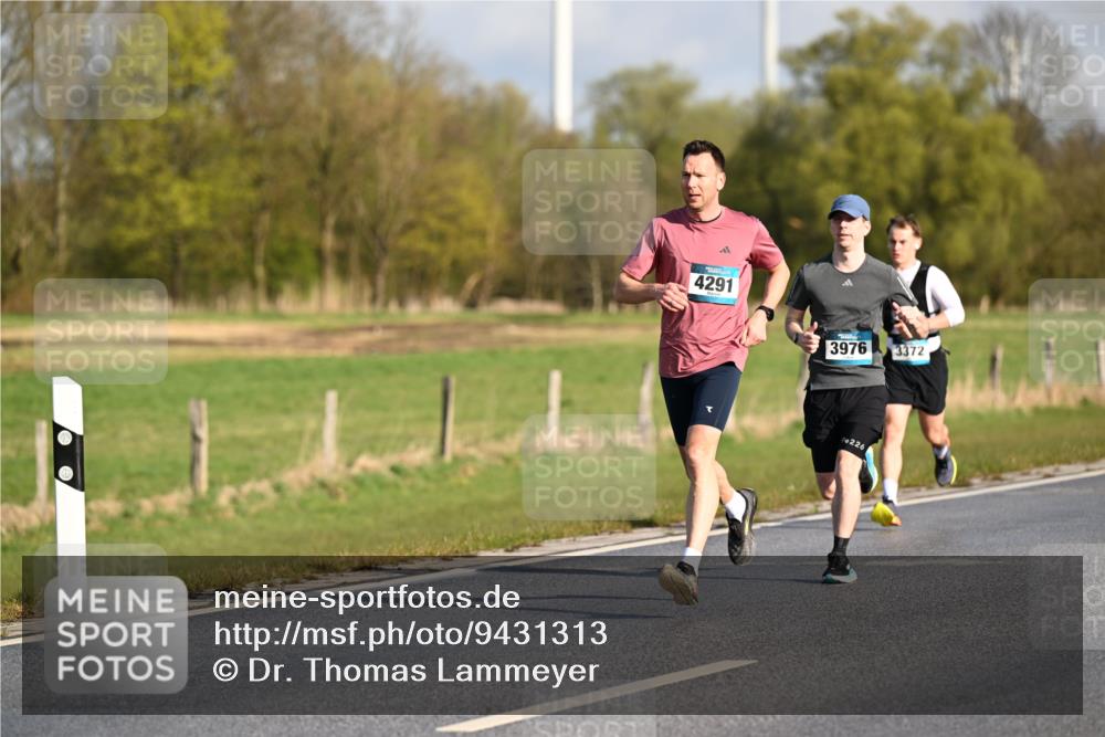 12.04.2026 - 45. Internationalen Wilhelmsburger Insellauf Dr. Thomas Lammeyer http://msf.ph/oto/9431313 12.04.2026 09:11:16 Laufen 4291, 3976, 3372, 226 meine-sportfotos.de