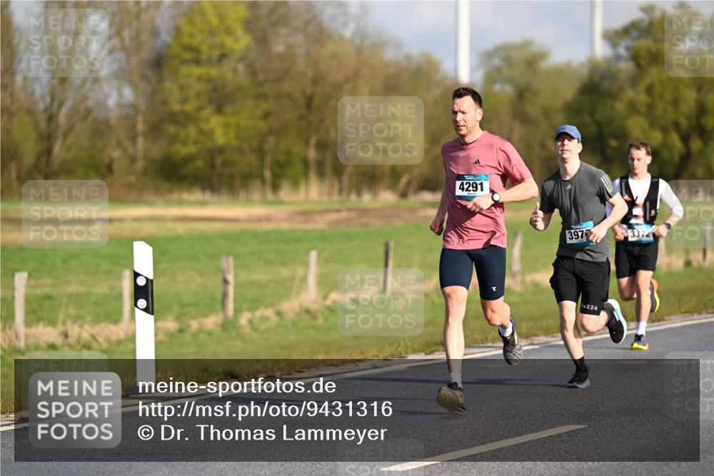12.04.2026 - 45. Internationalen Wilhelmsburger Insellauf Dr. Thomas Lammeyer http://msf.ph/oto/9431316 12.04.2026 09:11:16 Laufen 4291, 397, 3372, 226 meine-sportfotos.de