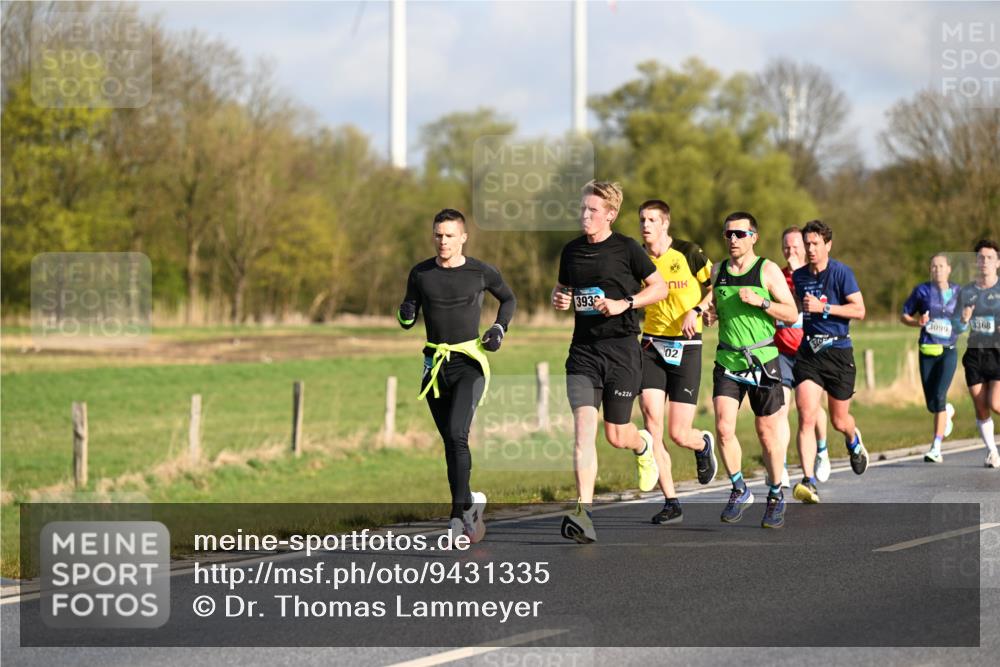12.04.2026 - 45. Internationalen Wilhelmsburger Insellauf Dr. Thomas Lammeyer http://msf.ph/oto/9431335 12.04.2026 09:11:21 Laufen 393, 226, 02, 3099, 3368 meine-sportfotos.de