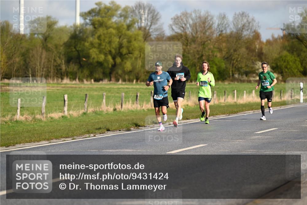 12.04.2026 - 45. Internationalen Wilhelmsburger Insellauf Dr. Thomas Lammeyer http://msf.ph/oto/9431424 12.04.2026 09:11:42 Laufen 2253, 4566, 2127, 2010 meine-sportfotos.de
