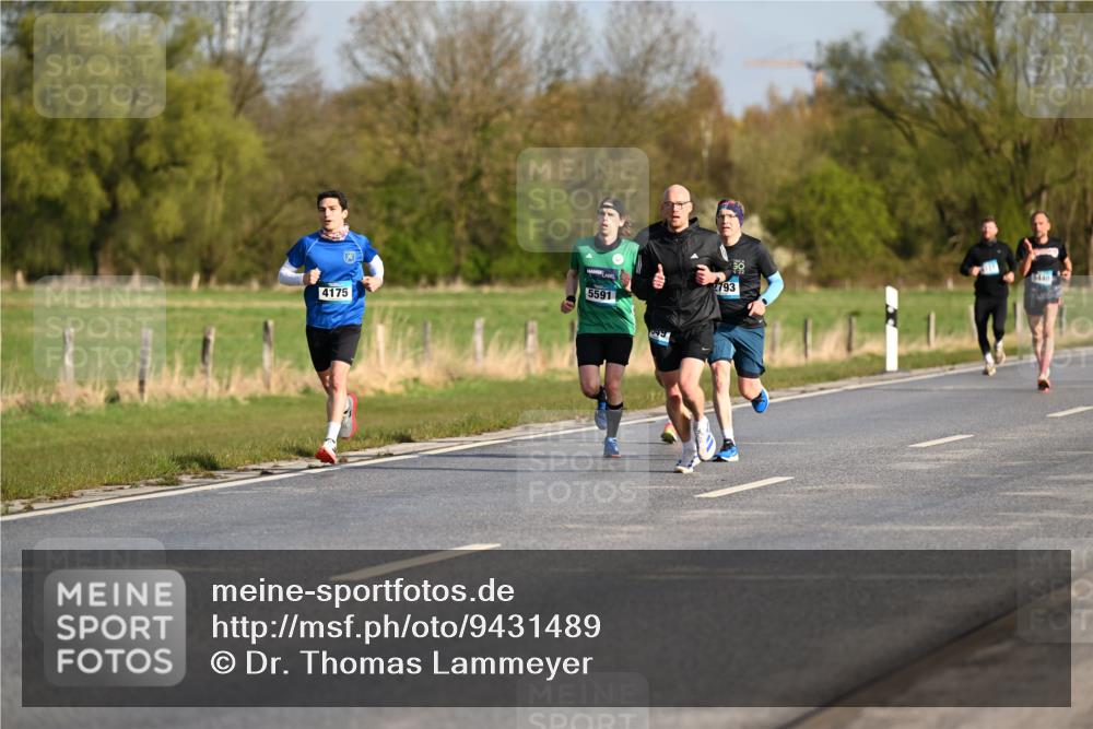 12.04.2026 - 45. Internationalen Wilhelmsburger Insellauf Dr. Thomas Lammeyer http://msf.ph/oto/9431489 12.04.2026 09:11:55 Laufen 2793, 5591, 4175 meine-sportfotos.de