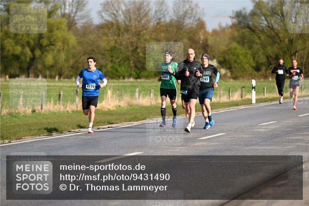 12.04.2026 - 45. Internationalen Wilhelmsburger Insellauf Dr. Thomas Lammeyer http://msf.ph/oto/9431490 12.04.2026 09:11:55 Laufen 4175, 5591, 049, 5440, 2793 meine-sportfotos.de
