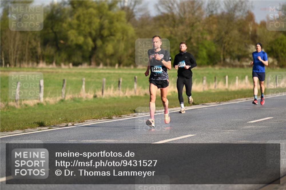 12.04.2026 - 45. Internationalen Wilhelmsburger Insellauf Dr. Thomas Lammeyer http://msf.ph/oto/9431527 12.04.2026 09:12:03 Laufen 5440, 4127 meine-sportfotos.de
