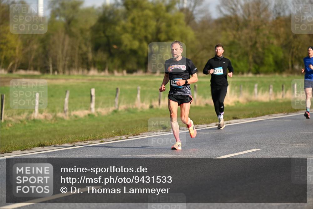 12.04.2026 - 45. Internationalen Wilhelmsburger Insellauf Dr. Thomas Lammeyer http://msf.ph/oto/9431533 12.04.2026 09:12:04 Laufen 54, 4127 meine-sportfotos.de