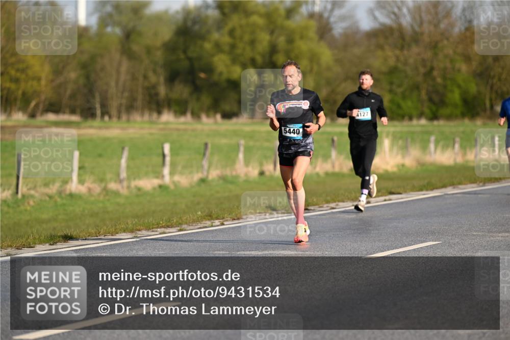 12.04.2026 - 45. Internationalen Wilhelmsburger Insellauf Dr. Thomas Lammeyer http://msf.ph/oto/9431534 12.04.2026 09:12:04 Laufen 5440, 4127 meine-sportfotos.de