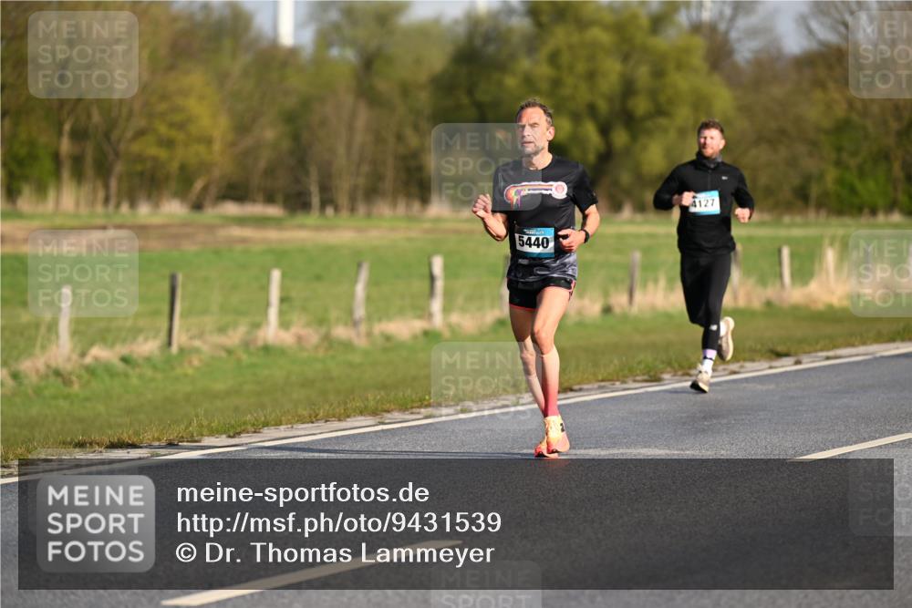 12.04.2026 - 45. Internationalen Wilhelmsburger Insellauf Dr. Thomas Lammeyer http://msf.ph/oto/9431539 12.04.2026 09:12:05 Laufen 5440, 4127 meine-sportfotos.de