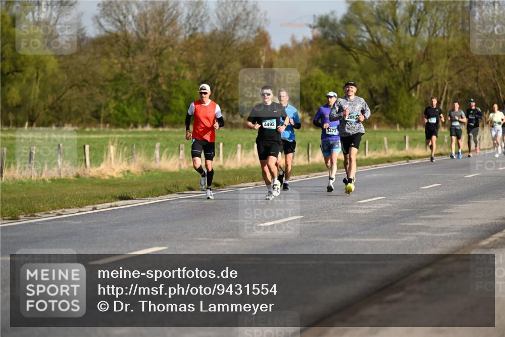 12.04.2026 - 45. Internationalen Wilhelmsburger Insellauf Dr. Thomas Lammeyer http://msf.ph/oto/9431554 12.04.2026 09:12:11 Laufen 4492, 3473, 3053 meine-sportfotos.de