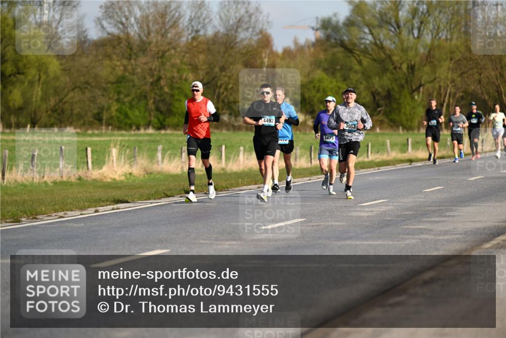 12.04.2026 - 45. Internationalen Wilhelmsburger Insellauf Dr. Thomas Lammeyer http://msf.ph/oto/9431555 12.04.2026 09:12:11 Laufen 4492, 6970, 3473, 3053 meine-sportfotos.de