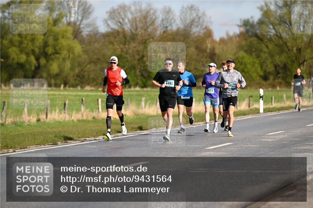 12.04.2026 - 45. Internationalen Wilhelmsburger Insellauf Dr. Thomas Lammeyer http://msf.ph/oto/9431564 12.04.2026 09:12:12 Laufen 4492, 3473, 3053 meine-sportfotos.de