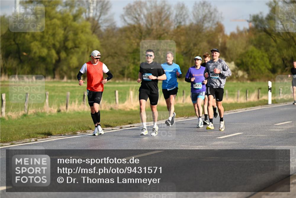 12.04.2026 - 45. Internationalen Wilhelmsburger Insellauf Dr. Thomas Lammeyer http://msf.ph/oto/9431571 12.04.2026 09:12:13 Laufen 449, 3053, 3470, 3473 meine-sportfotos.de