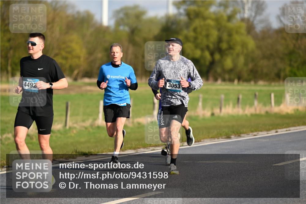 12.04.2026 - 45. Internationalen Wilhelmsburger Insellauf Dr. Thomas Lammeyer http://msf.ph/oto/9431598 12.04.2026 09:12:17 Laufen 4492, 3053 meine-sportfotos.de