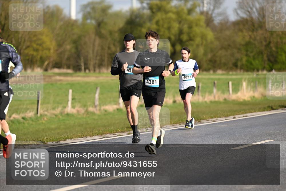 12.04.2026 - 45. Internationalen Wilhelmsburger Insellauf Dr. Thomas Lammeyer http://msf.ph/oto/9431655 12.04.2026 09:12:29 Laufen 457, 4381, 4027 meine-sportfotos.de