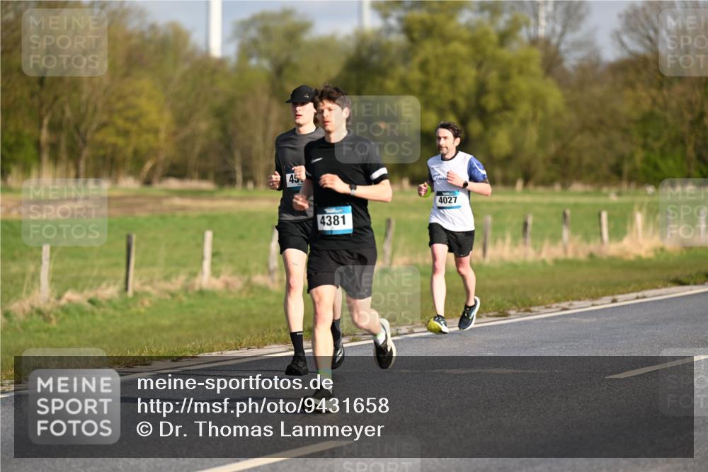 12.04.2026 - 45. Internationalen Wilhelmsburger Insellauf Dr. Thomas Lammeyer http://msf.ph/oto/9431658 12.04.2026 09:12:30 Laufen 45, 4381, 4027 meine-sportfotos.de