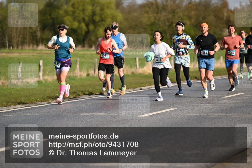 12.04.2026 - 45. Internationalen Wilhelmsburger Insellauf Dr. Thomas Lammeyer http://msf.ph/oto/9431708 12.04.2026 09:12:39 Laufen 4142, 5561, 437, 4154, 4052 meine-sportfotos.de