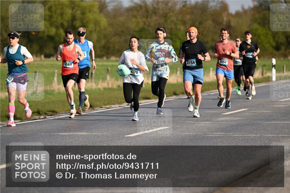 12.04.2026 - 45. Internationalen Wilhelmsburger Insellauf Dr. Thomas Lammeyer http://msf.ph/oto/9431711 12.04.2026 09:12:39 Laufen 142, 5561, 5, 3, 4370, 3514, 4154, 4052, 4694 meine-sportfotos.de