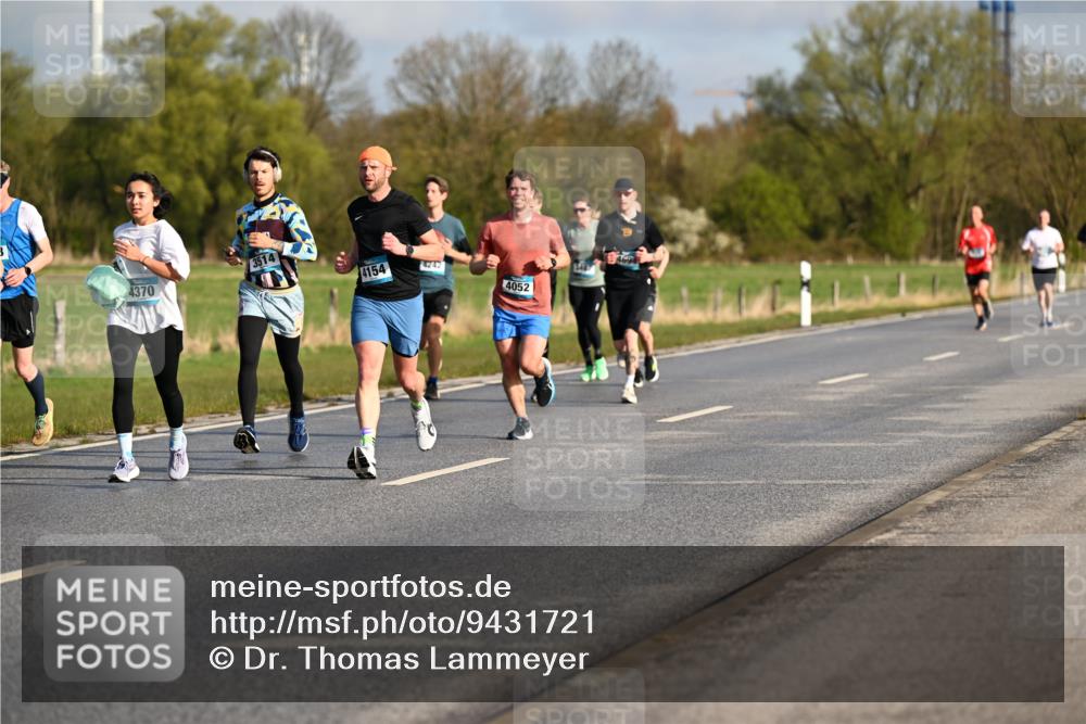 12.04.2026 - 45. Internationalen Wilhelmsburger Insellauf Dr. Thomas Lammeyer http://msf.ph/oto/9431721 12.04.2026 09:12:41 Laufen 4370, 3514, 4154, 4242, 4052 meine-sportfotos.de