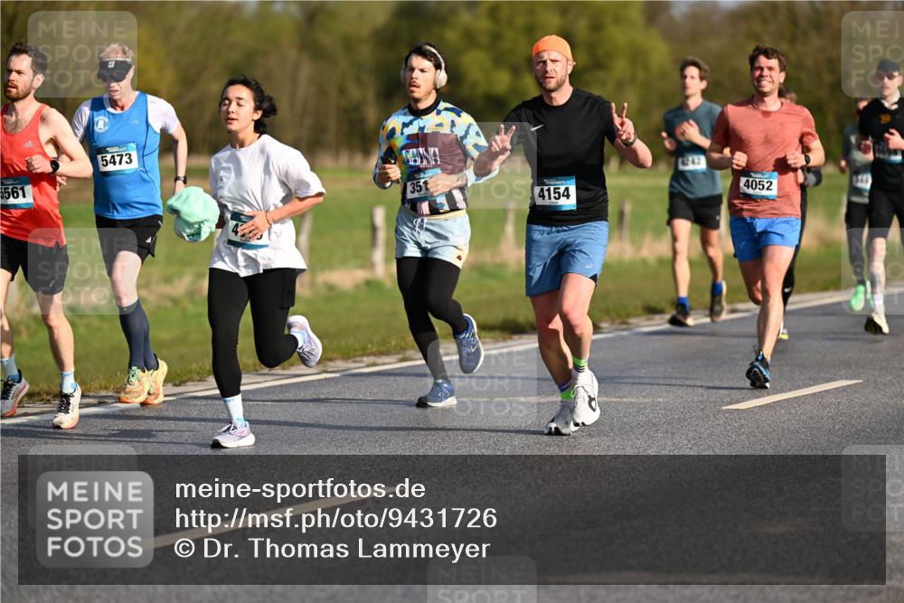 12.04.2026 - 45. Internationalen Wilhelmsburger Insellauf Dr. Thomas Lammeyer http://msf.ph/oto/9431726 12.04.2026 09:12:42 Laufen 5561, 5473, 1242, 351, 4154, 4052, 340 meine-sportfotos.de