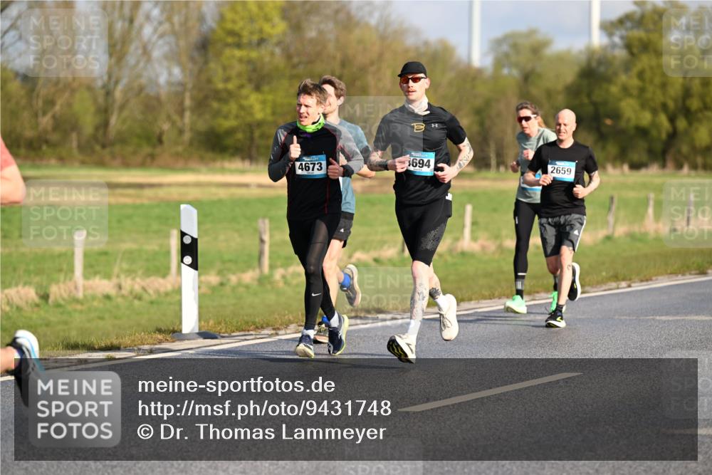 12.04.2026 - 45. Internationalen Wilhelmsburger Insellauf Dr. Thomas Lammeyer http://msf.ph/oto/9431748 12.04.2026 09:12:45 Laufen 694, 4673, 2659 meine-sportfotos.de