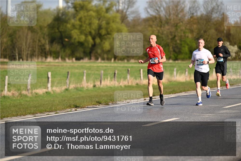 12.04.2026 - 45. Internationalen Wilhelmsburger Insellauf Dr. Thomas Lammeyer http://msf.ph/oto/9431761 12.04.2026 09:12:50 Laufen 45, 3561, 3351 meine-sportfotos.de