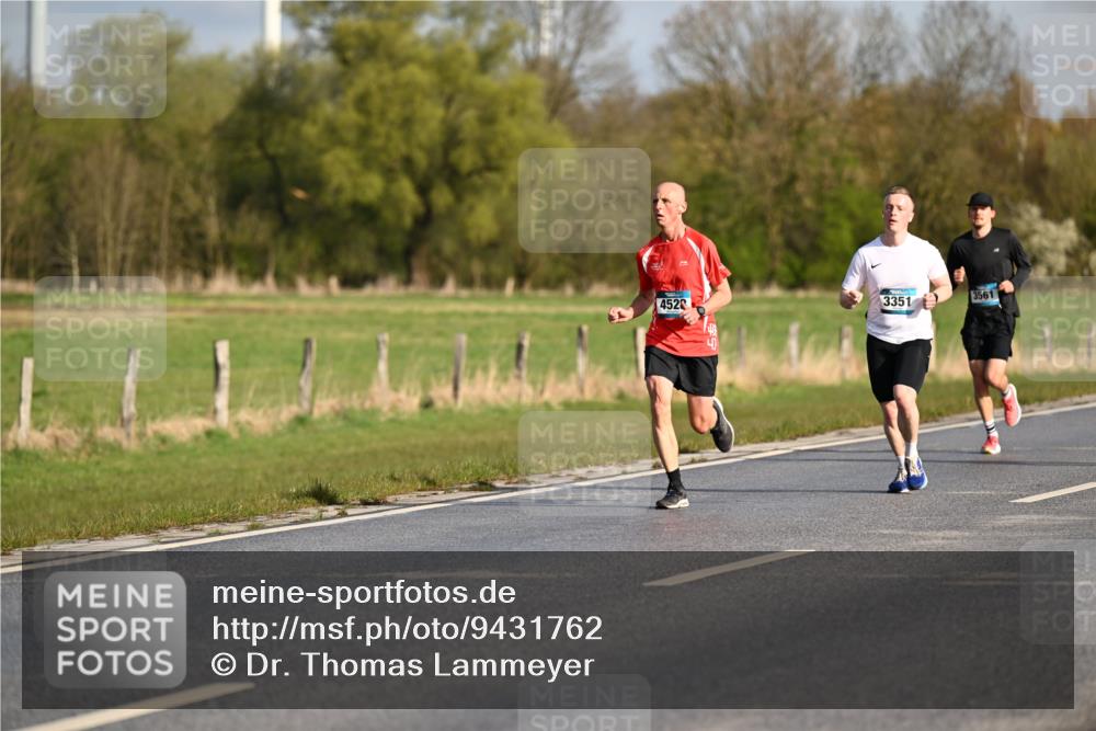 12.04.2026 - 45. Internationalen Wilhelmsburger Insellauf Dr. Thomas Lammeyer http://msf.ph/oto/9431762 12.04.2026 09:12:50 Laufen 4528, 3351, 9, 3561 meine-sportfotos.de