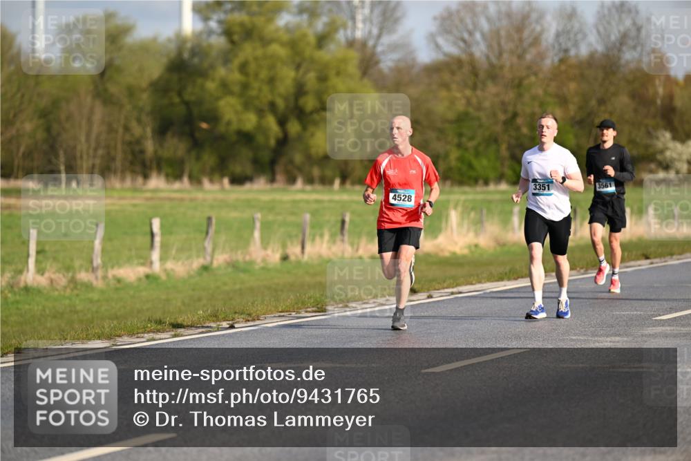 12.04.2026 - 45. Internationalen Wilhelmsburger Insellauf Dr. Thomas Lammeyer http://msf.ph/oto/9431765 12.04.2026 09:12:51 Laufen 4528, 3351, 3561 meine-sportfotos.de