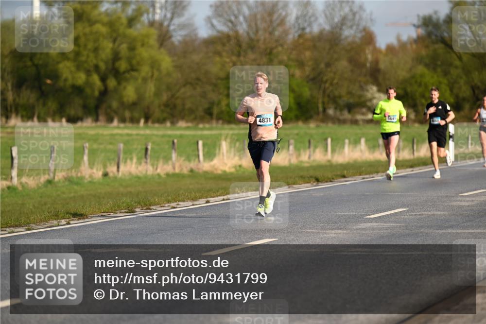 12.04.2026 - 45. Internationalen Wilhelmsburger Insellauf Dr. Thomas Lammeyer http://msf.ph/oto/9431799 12.04.2026 09:12:57 Laufen 4831, 5645 meine-sportfotos.de