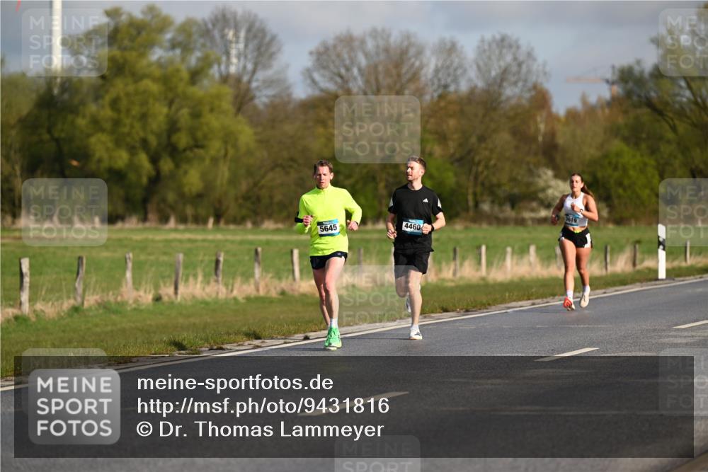 12.04.2026 - 45. Internationalen Wilhelmsburger Insellauf Dr. Thomas Lammeyer http://msf.ph/oto/9431816 12.04.2026 09:13:01 Laufen 5645, 4460, 1619 meine-sportfotos.de