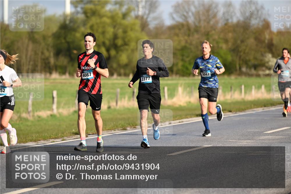 12.04.2026 - 45. Internationalen Wilhelmsburger Insellauf Dr. Thomas Lammeyer http://msf.ph/oto/9431904 12.04.2026 09:13:19 Laufen 52, 4087, 3047, 4675, 2377 meine-sportfotos.de