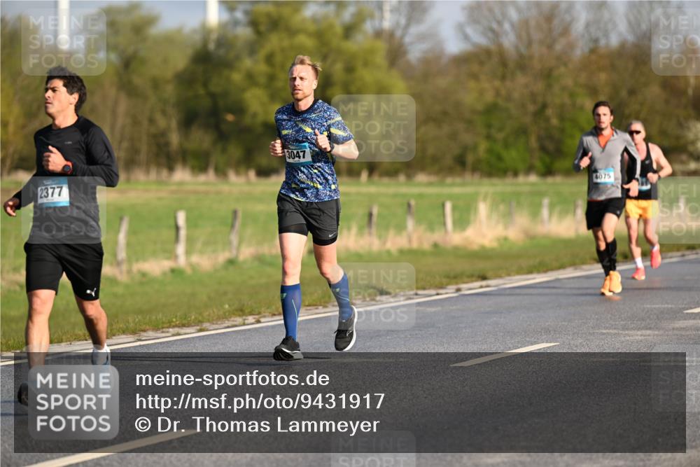 12.04.2026 - 45. Internationalen Wilhelmsburger Insellauf Dr. Thomas Lammeyer http://msf.ph/oto/9431917 12.04.2026 09:13:21 Laufen 2377, 3047, 4075 meine-sportfotos.de