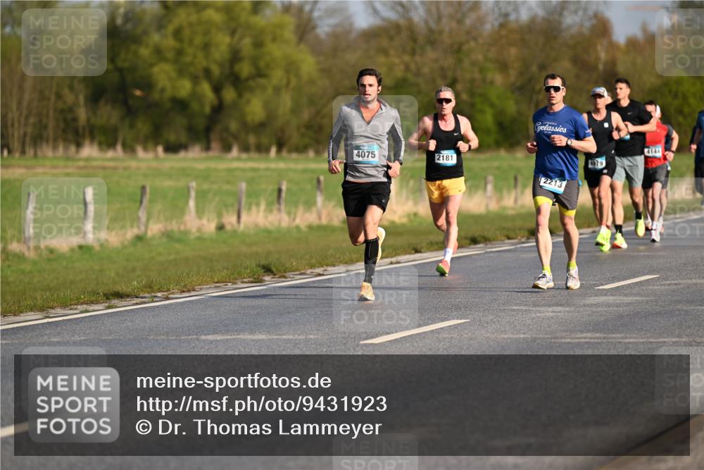 12.04.2026 - 45. Internationalen Wilhelmsburger Insellauf Dr. Thomas Lammeyer http://msf.ph/oto/9431923 12.04.2026 09:13:22 Laufen 4144, 4075, 2181, 4979, 2213 meine-sportfotos.de