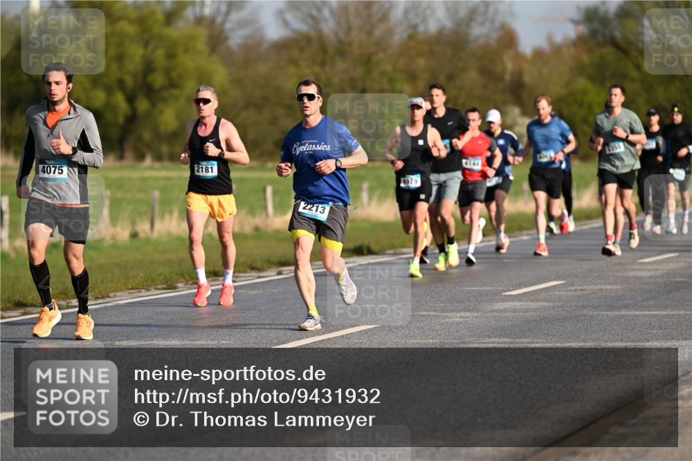 12.04.2026 - 45. Internationalen Wilhelmsburger Insellauf Dr. Thomas Lammeyer http://msf.ph/oto/9431932 12.04.2026 09:13:24 Laufen 4075, 2181, 2213, 4979, 4144 meine-sportfotos.de