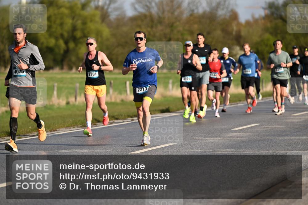 12.04.2026 - 45. Internationalen Wilhelmsburger Insellauf Dr. Thomas Lammeyer http://msf.ph/oto/9431933 12.04.2026 09:13:24 Laufen 4075, 2181, 2213, 4979 meine-sportfotos.de