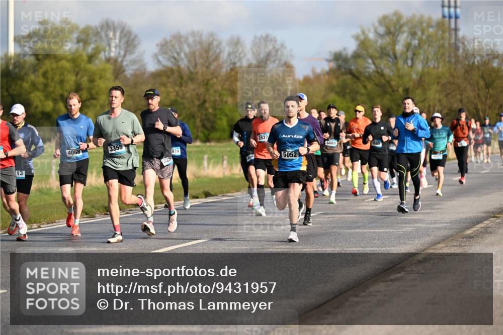 12.04.2026 - 45. Internationalen Wilhelmsburger Insellauf Dr. Thomas Lammeyer http://msf.ph/oto/9431957 12.04.2026 09:13:29 Laufen 13, 2627, 4068, 3355, 979, 5603, 5685, 5052 meine-sportfotos.de