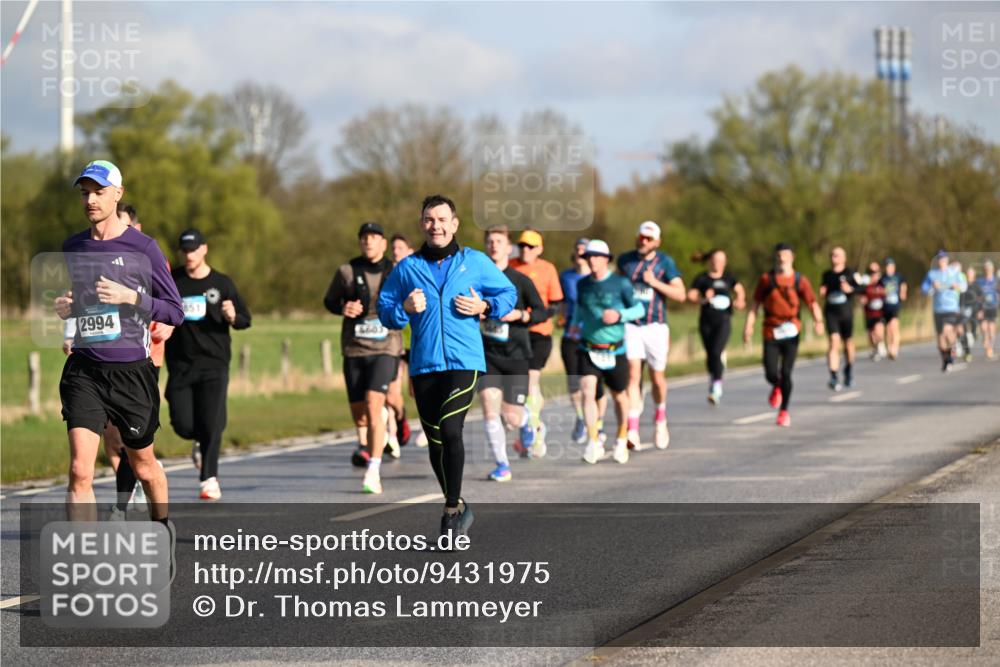 12.04.2026 - 45. Internationalen Wilhelmsburger Insellauf Dr. Thomas Lammeyer http://msf.ph/oto/9431975 12.04.2026 09:13:32 Laufen 2994, 851, 6603 meine-sportfotos.de