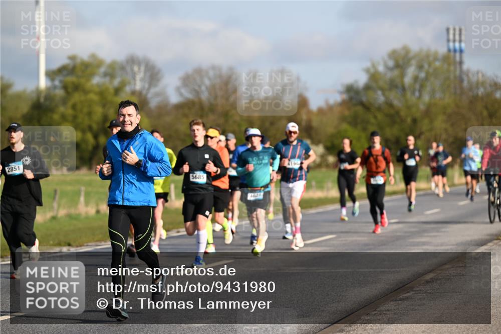 12.04.2026 - 45. Internationalen Wilhelmsburger Insellauf Dr. Thomas Lammeyer http://msf.ph/oto/9431980 12.04.2026 09:13:33 Laufen 2851, 5685 meine-sportfotos.de