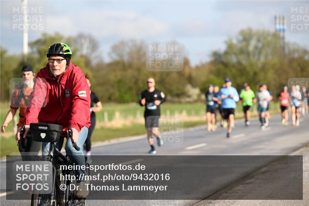 12.04.2026 - 45. Internationalen Wilhelmsburger Insellauf Dr. Thomas Lammeyer http://msf.ph/oto/9432016 12.04.2026 09:13:39 Laufen  meine-sportfotos.de
