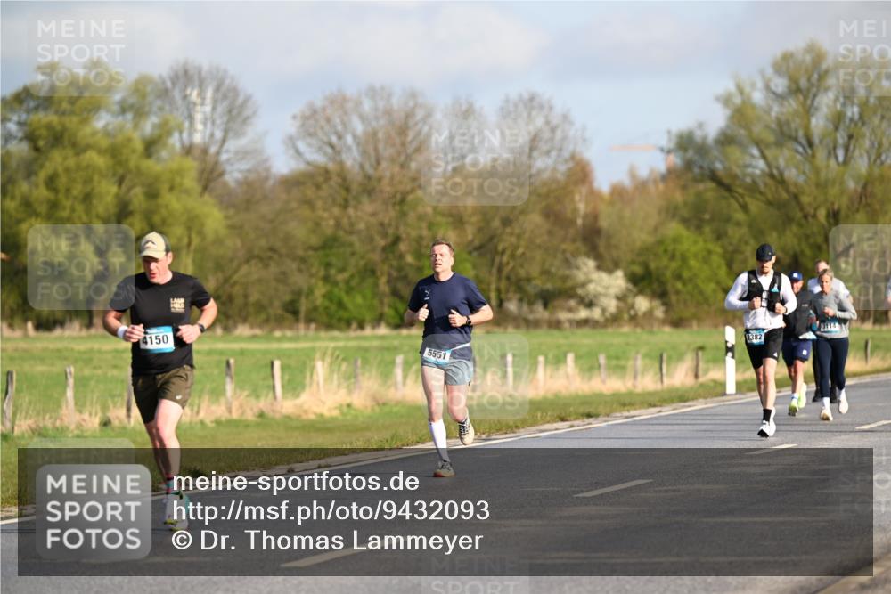 12.04.2026 - 45. Internationalen Wilhelmsburger Insellauf Dr. Thomas Lammeyer http://msf.ph/oto/9432093 12.04.2026 09:13:53 Laufen 4150, 5551, 2382 meine-sportfotos.de