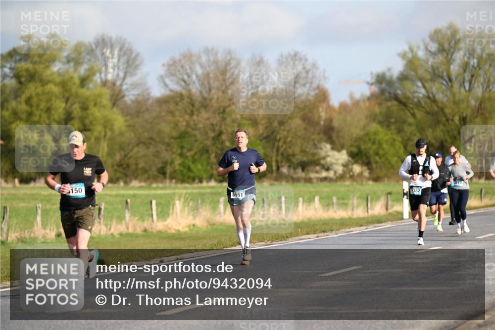 12.04.2026 - 45. Internationalen Wilhelmsburger Insellauf Dr. Thomas Lammeyer http://msf.ph/oto/9432094 12.04.2026 09:13:53 Laufen 150, 2382, 5551, 3114 meine-sportfotos.de