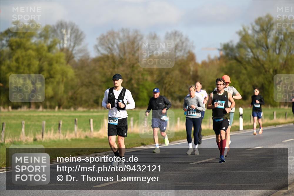 12.04.2026 - 45. Internationalen Wilhelmsburger Insellauf Dr. Thomas Lammeyer http://msf.ph/oto/9432121 12.04.2026 09:13:58 Laufen 2382, 3114, 95 meine-sportfotos.de