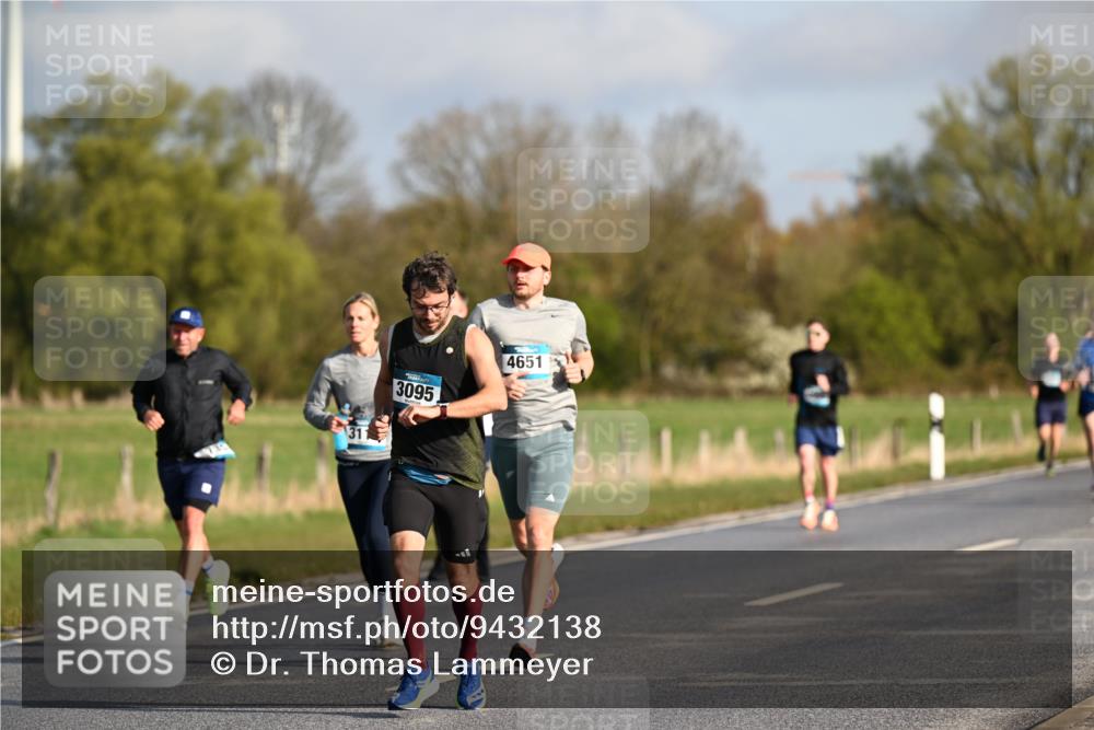 12.04.2026 - 45. Internationalen Wilhelmsburger Insellauf Dr. Thomas Lammeyer http://msf.ph/oto/9432138 12.04.2026 09:14:01 Laufen 3095, 4651 meine-sportfotos.de