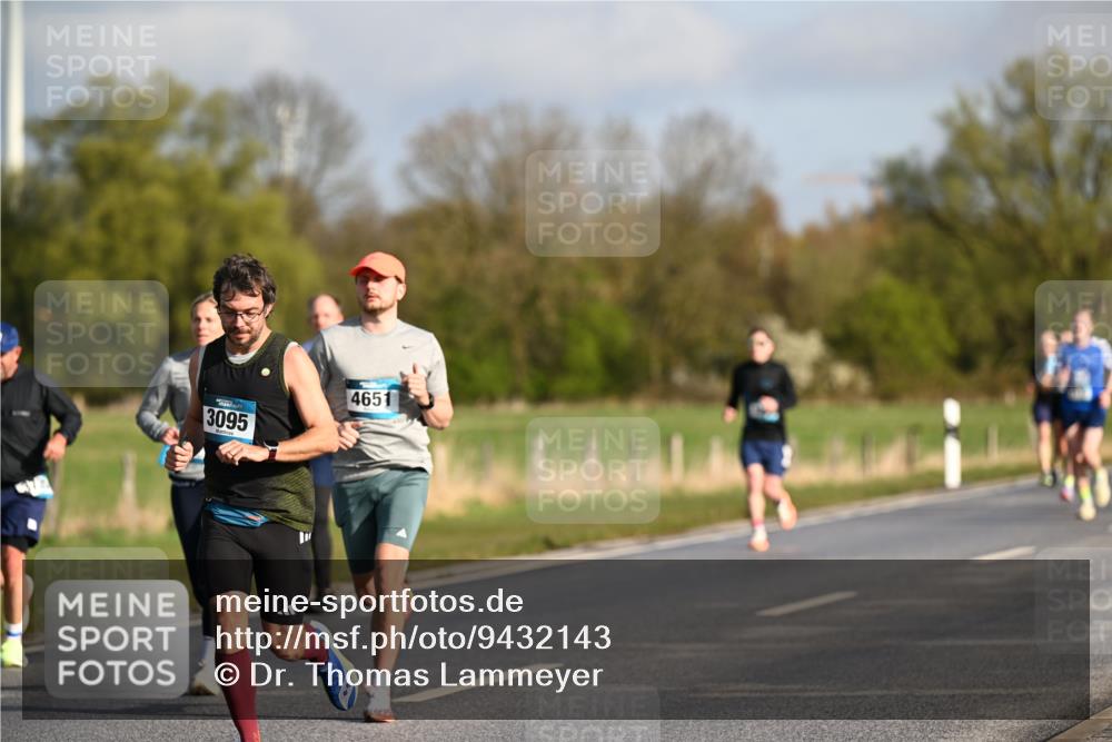 12.04.2026 - 45. Internationalen Wilhelmsburger Insellauf Dr. Thomas Lammeyer http://msf.ph/oto/9432143 12.04.2026 09:14:02 Laufen 3095, 4651 meine-sportfotos.de