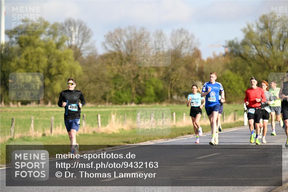 12.04.2026 - 45. Internationalen Wilhelmsburger Insellauf Dr. Thomas Lammeyer http://msf.ph/oto/9432163 12.04.2026 09:14:05 Laufen 3133, 4995, 5742, 2317 meine-sportfotos.de