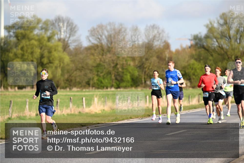 12.04.2026 - 45. Internationalen Wilhelmsburger Insellauf Dr. Thomas Lammeyer http://msf.ph/oto/9432166 12.04.2026 09:14:06 Laufen 4995, 5742, 3133, 2317, 66 meine-sportfotos.de