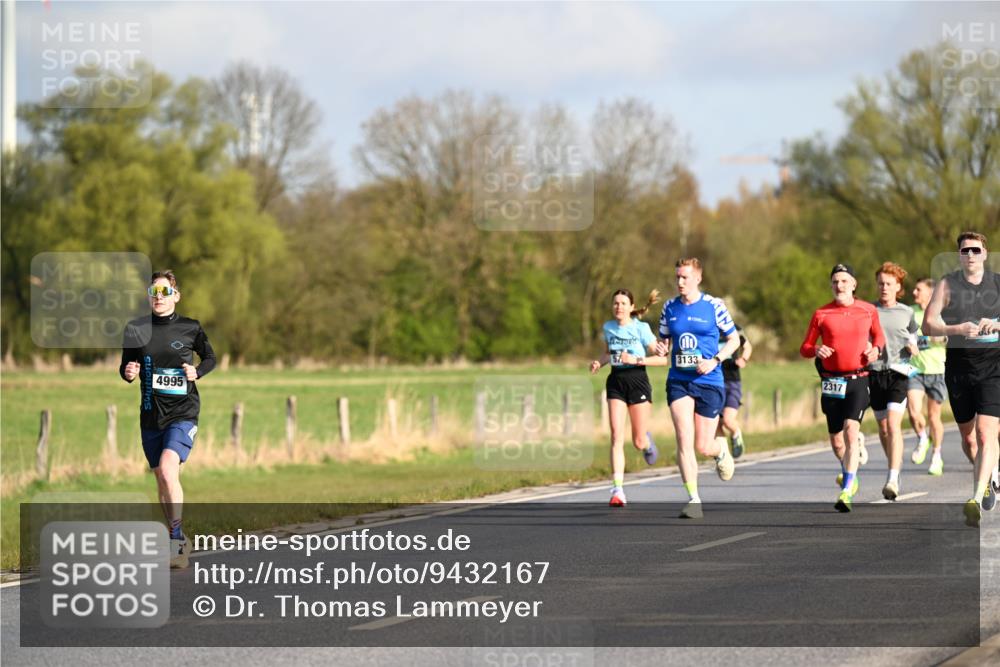 12.04.2026 - 45. Internationalen Wilhelmsburger Insellauf Dr. Thomas Lammeyer http://msf.ph/oto/9432167 12.04.2026 09:14:06 Laufen 4995, 3133, 2317 meine-sportfotos.de