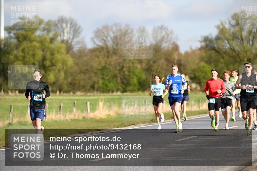 12.04.2026 - 45. Internationalen Wilhelmsburger Insellauf Dr. Thomas Lammeyer http://msf.ph/oto/9432168 12.04.2026 09:14:06 Laufen 4995, 3133, 5742, 2317, 3634 meine-sportfotos.de