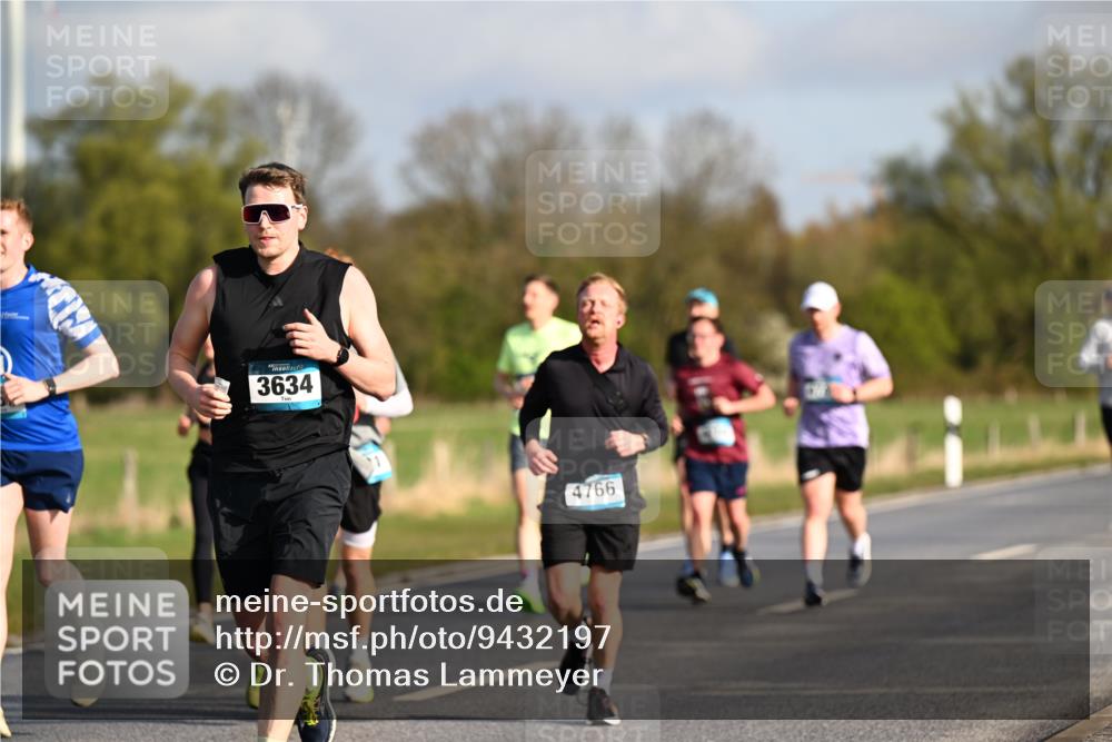 12.04.2026 - 45. Internationalen Wilhelmsburger Insellauf Dr. Thomas Lammeyer http://msf.ph/oto/9432197 12.04.2026 09:14:11 Laufen 3634, 4766 meine-sportfotos.de