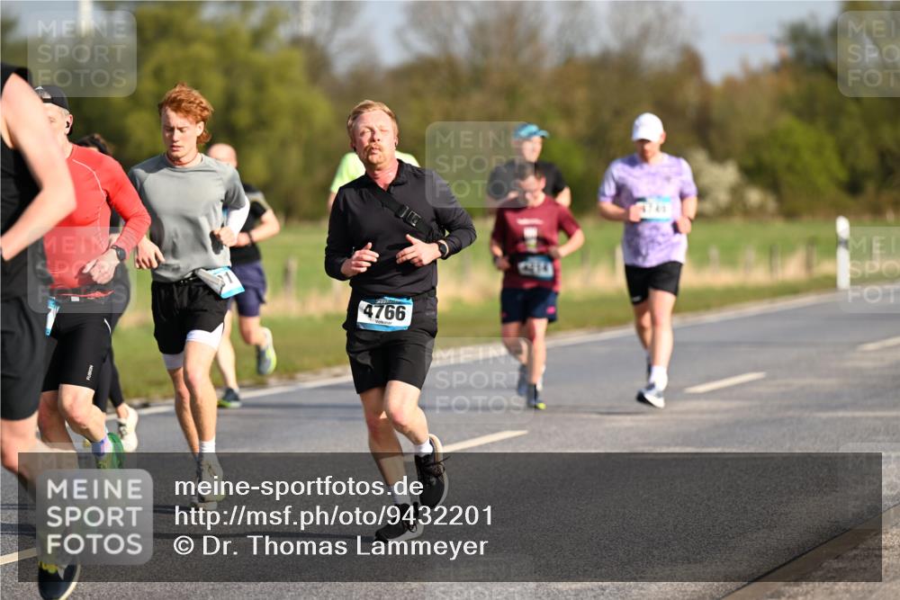 12.04.2026 - 45. Internationalen Wilhelmsburger Insellauf Dr. Thomas Lammeyer http://msf.ph/oto/9432201 12.04.2026 09:14:12 Laufen 4766, 6204 meine-sportfotos.de