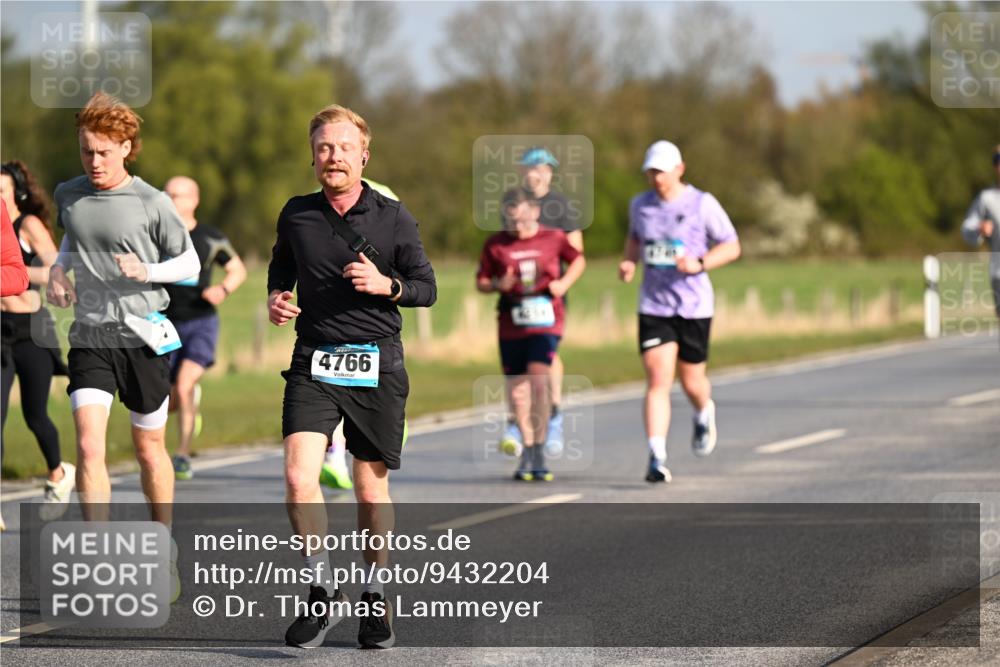 12.04.2026 - 45. Internationalen Wilhelmsburger Insellauf Dr. Thomas Lammeyer http://msf.ph/oto/9432204 12.04.2026 09:14:13 Laufen 4766 meine-sportfotos.de