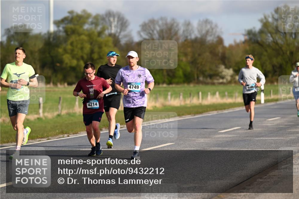 12.04.2026 - 45. Internationalen Wilhelmsburger Insellauf Dr. Thomas Lammeyer http://msf.ph/oto/9432212 12.04.2026 09:14:15 Laufen 4749, 4214 meine-sportfotos.de