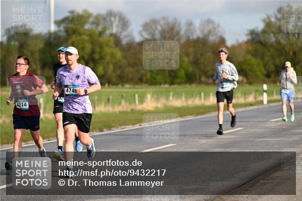 12.04.2026 - 45. Internationalen Wilhelmsburger Insellauf Dr. Thomas Lammeyer http://msf.ph/oto/9432217 12.04.2026 09:14:16 Laufen 4214, 42, 4749, 4895 meine-sportfotos.de